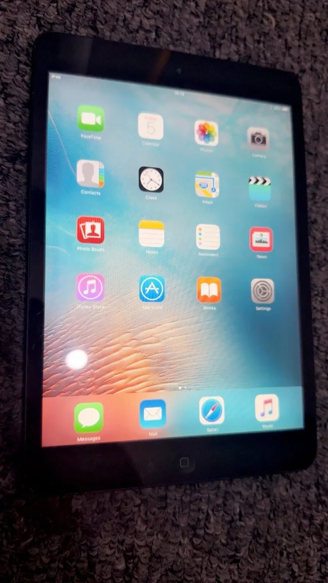 iPad mini wifi ios 9.3.5 32GB grey - Image 2