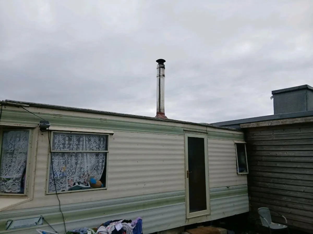 Mobile home. - Image 4