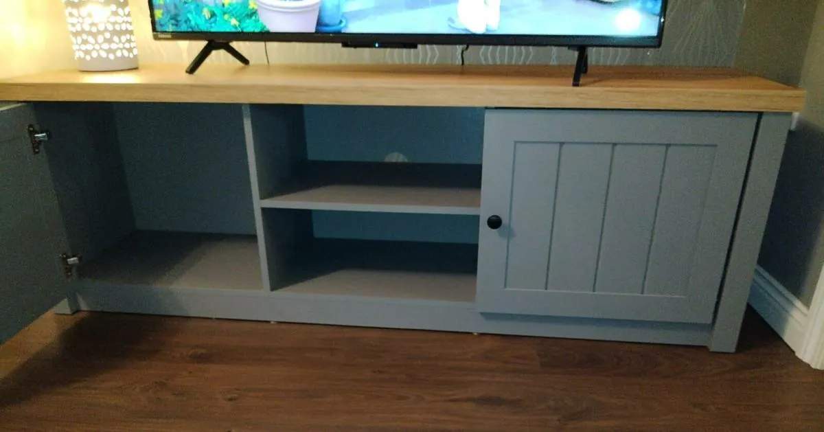TV unit - Image 2