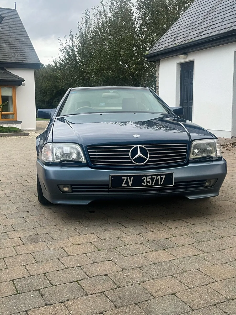 SL 300 - 1990 - spotless - Image 2