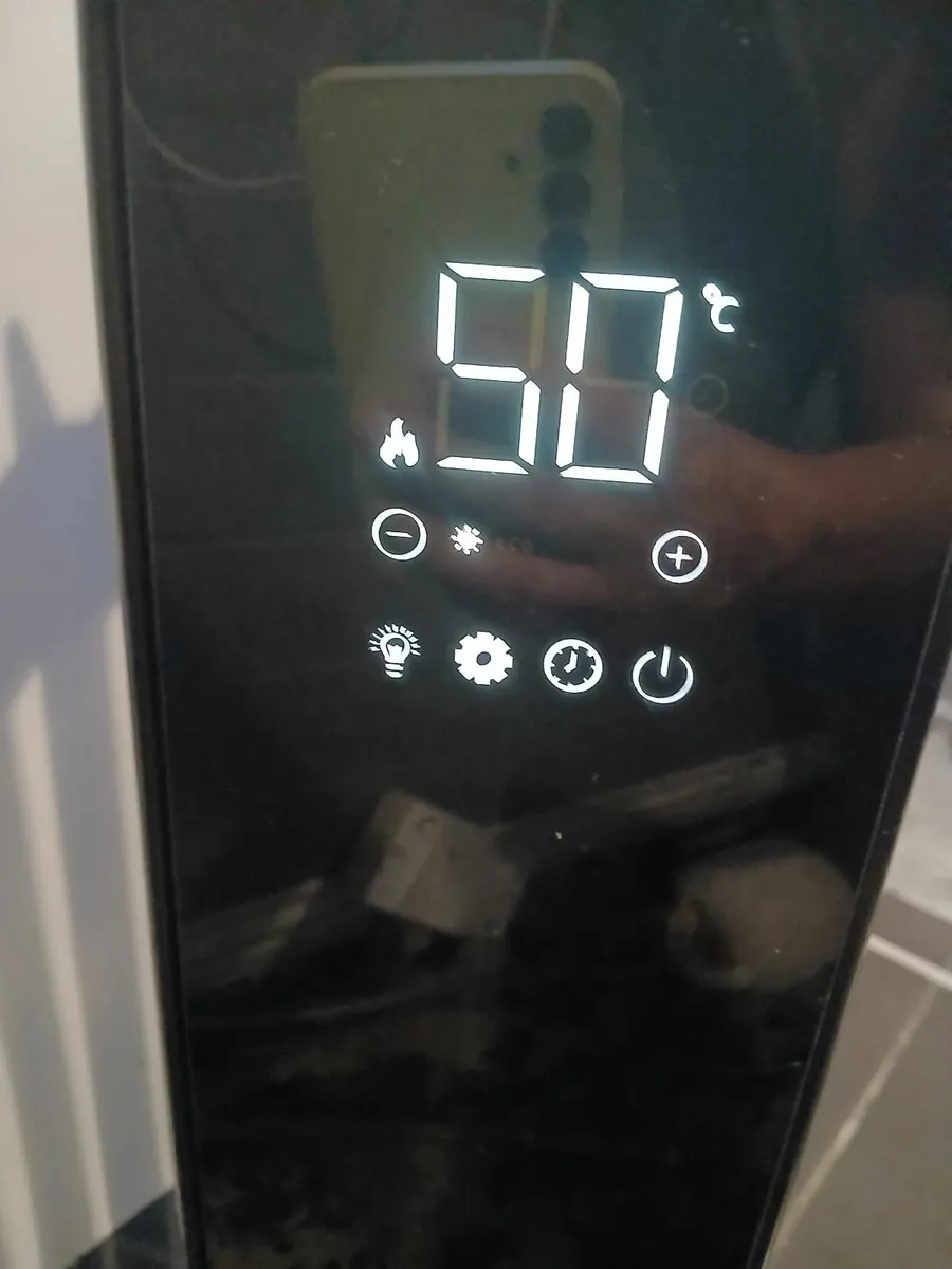 Oil economic electric radiator touch screen - Image 2