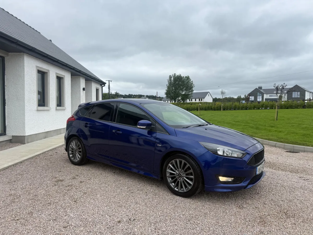 181 Ford Focus ST Line - Image 2