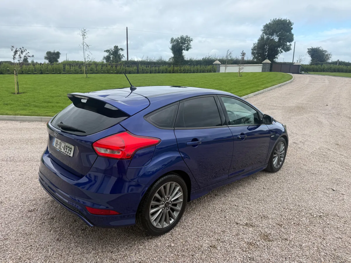 181 Ford Focus ST Line - Image 4