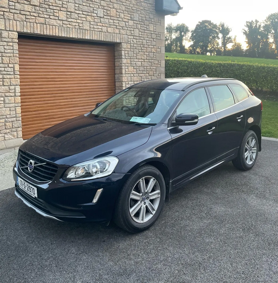 2017 Volvo XC60 D4.SE.GT AUTO - Image 2