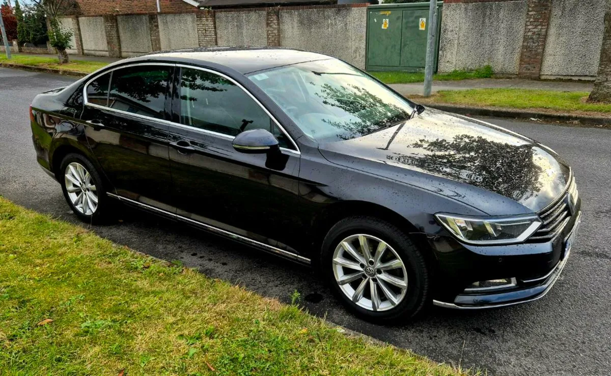 2015 Volkswagen Passat 1.6TDi Highline - Image 1