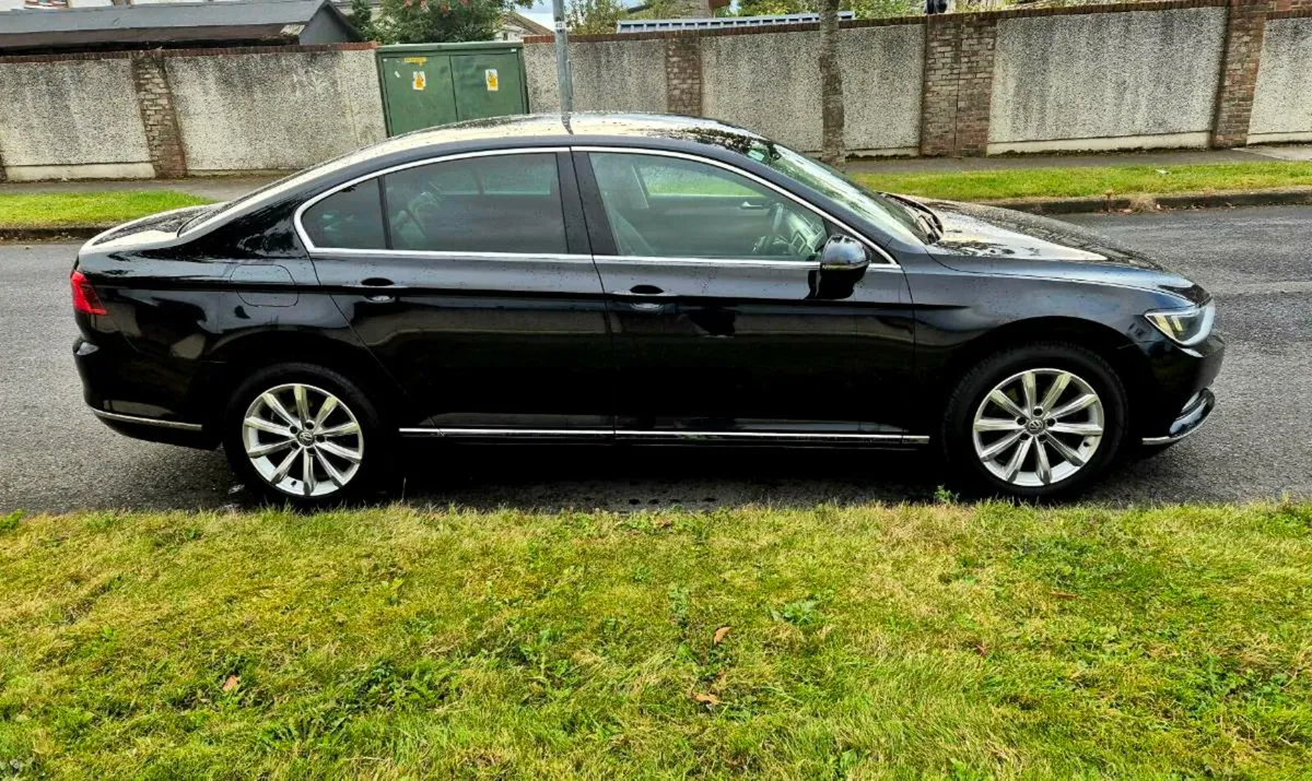 2015 Volkswagen Passat 1.6TDi Highline - Image 2
