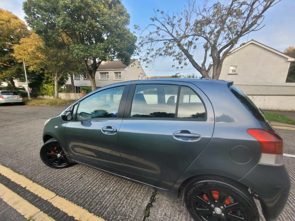 Toyota yaris TR 2009 1.4 Diesel - Image 2