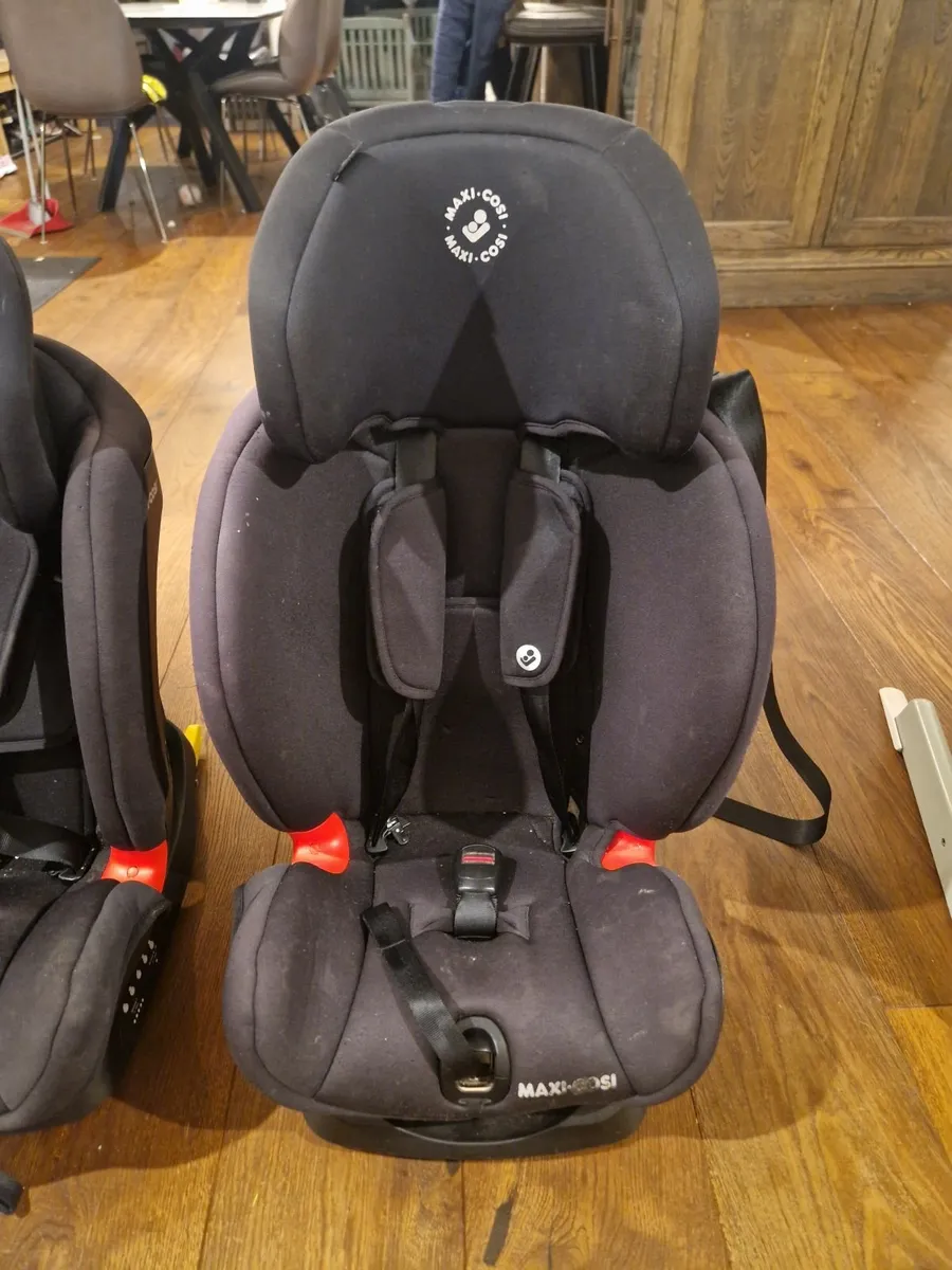 Two child car seats - Image 4
