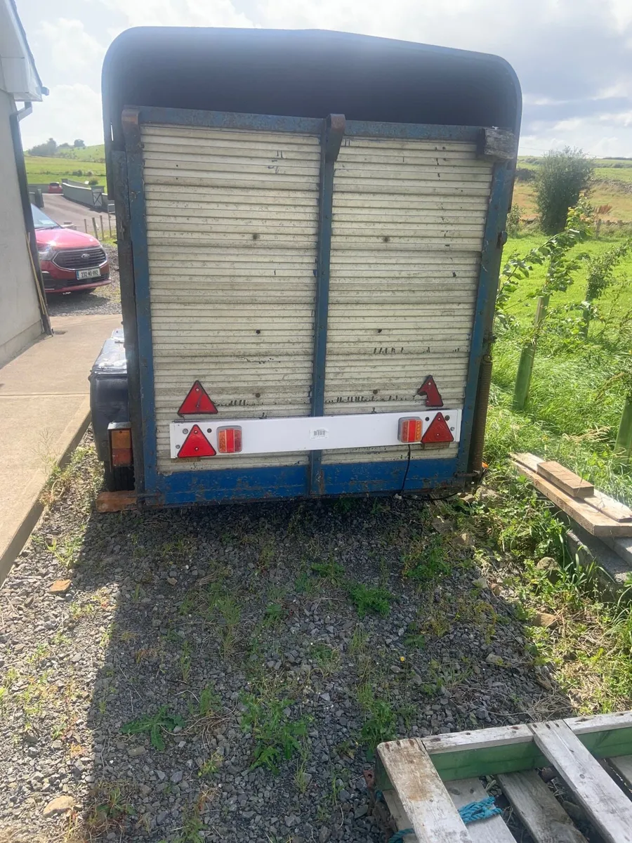 Cattle trailer - Image 2