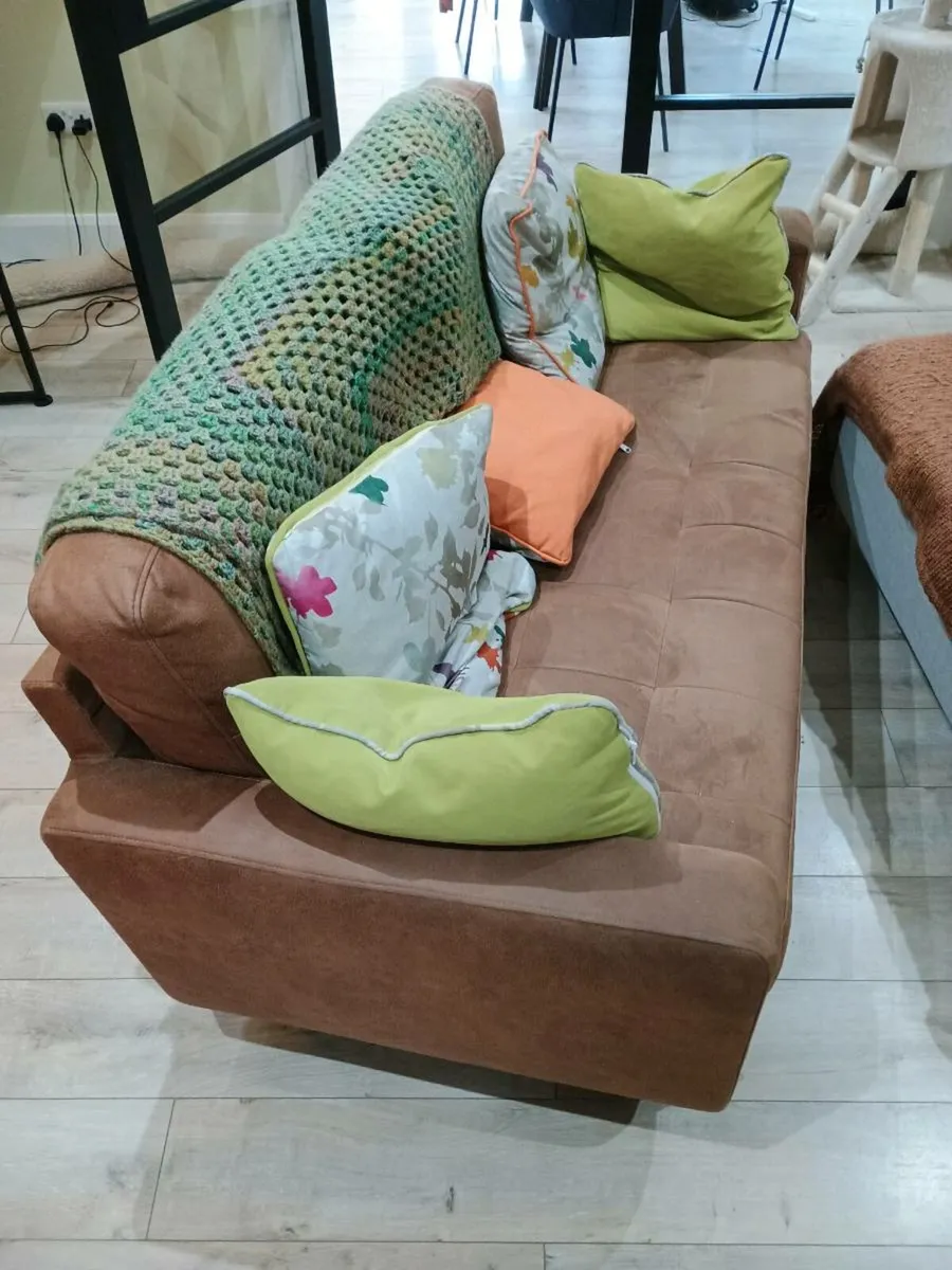 3 seater and 2 seater couch - Image 2
