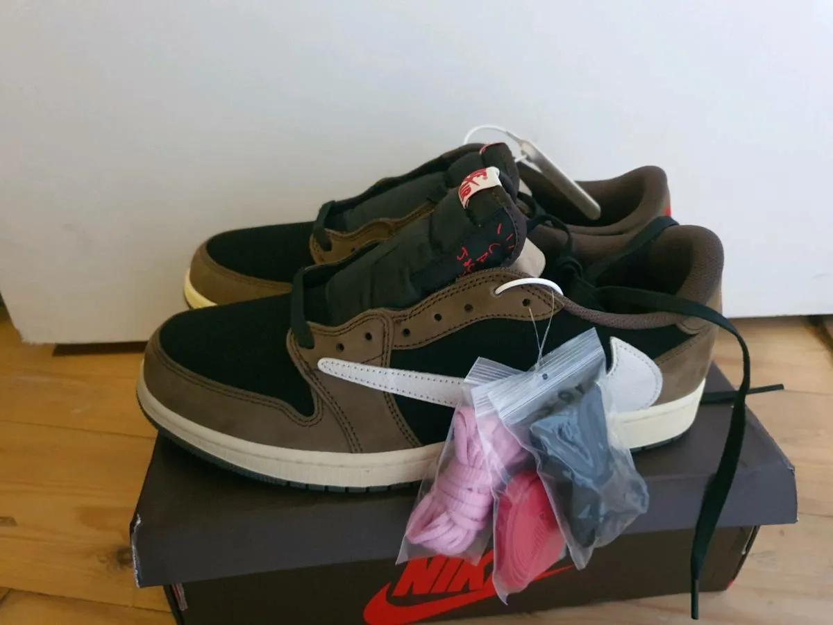 Jordan 1 low Travis Scott - Image 2