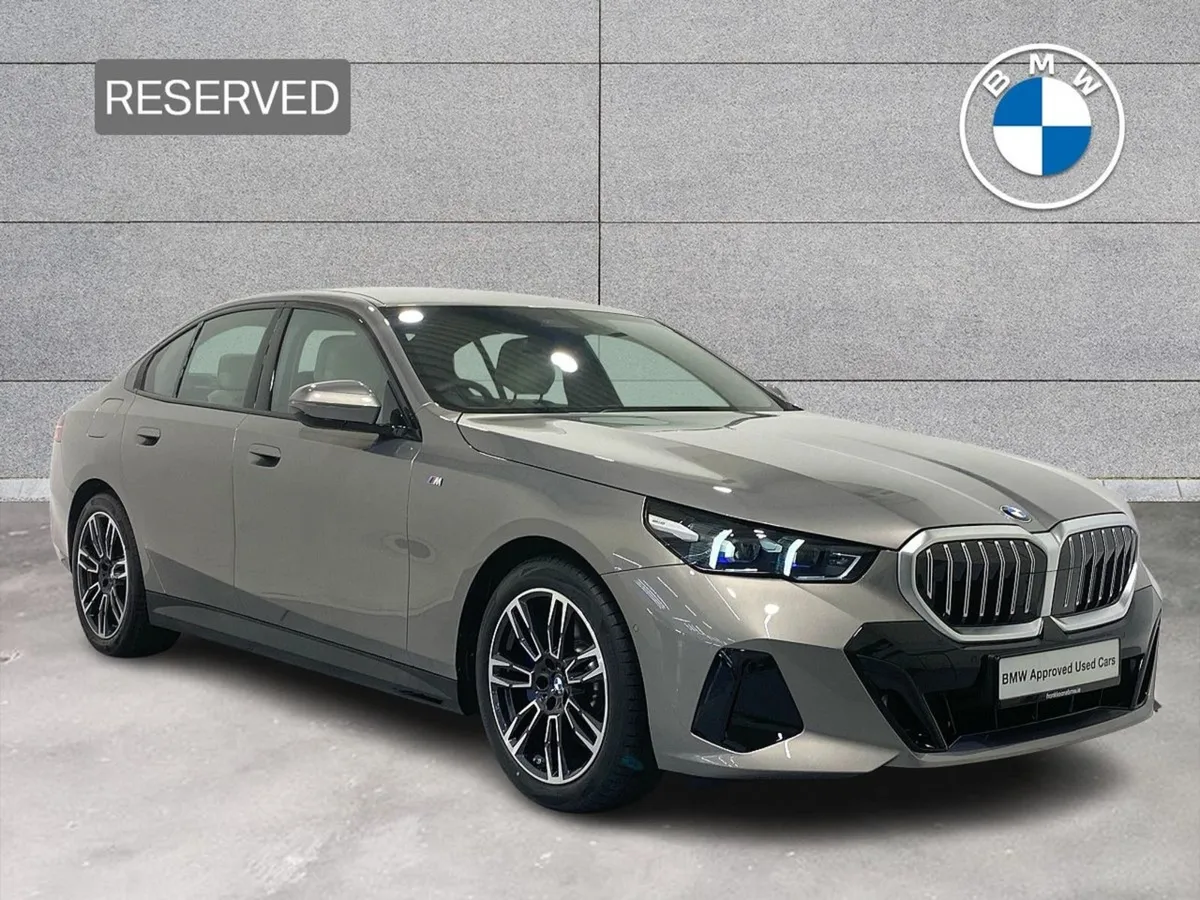 BMW 5 Series 520i M Sport Saloon - Image 1