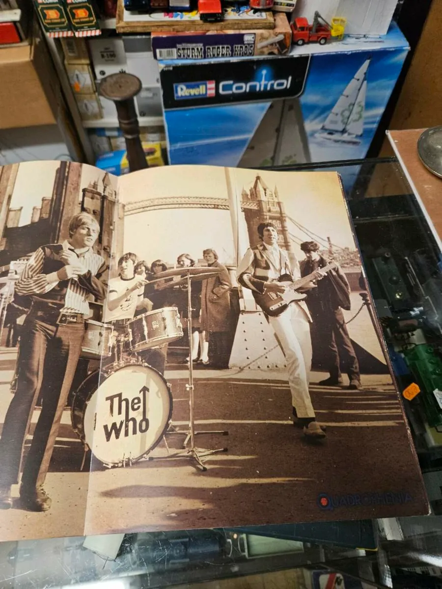 The WHO 2013 Tour Booklet - Image 4