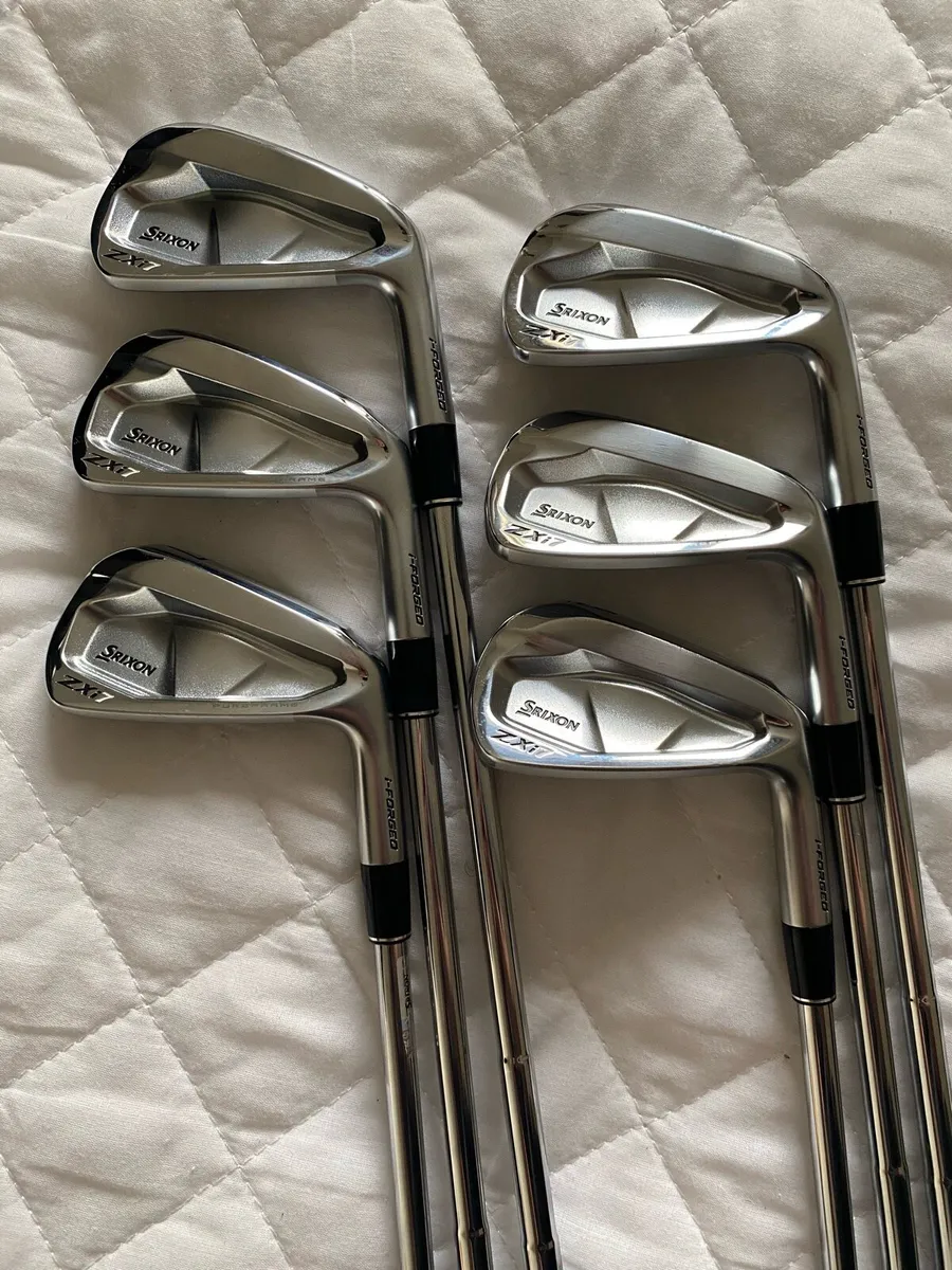 As New Srixon ZXi7 5-PW - Image 1