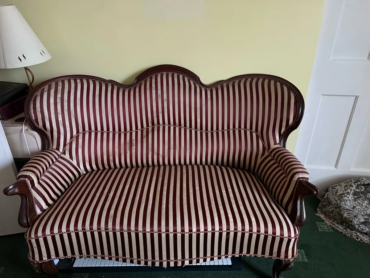 Antique 2 seater chair - Image 1