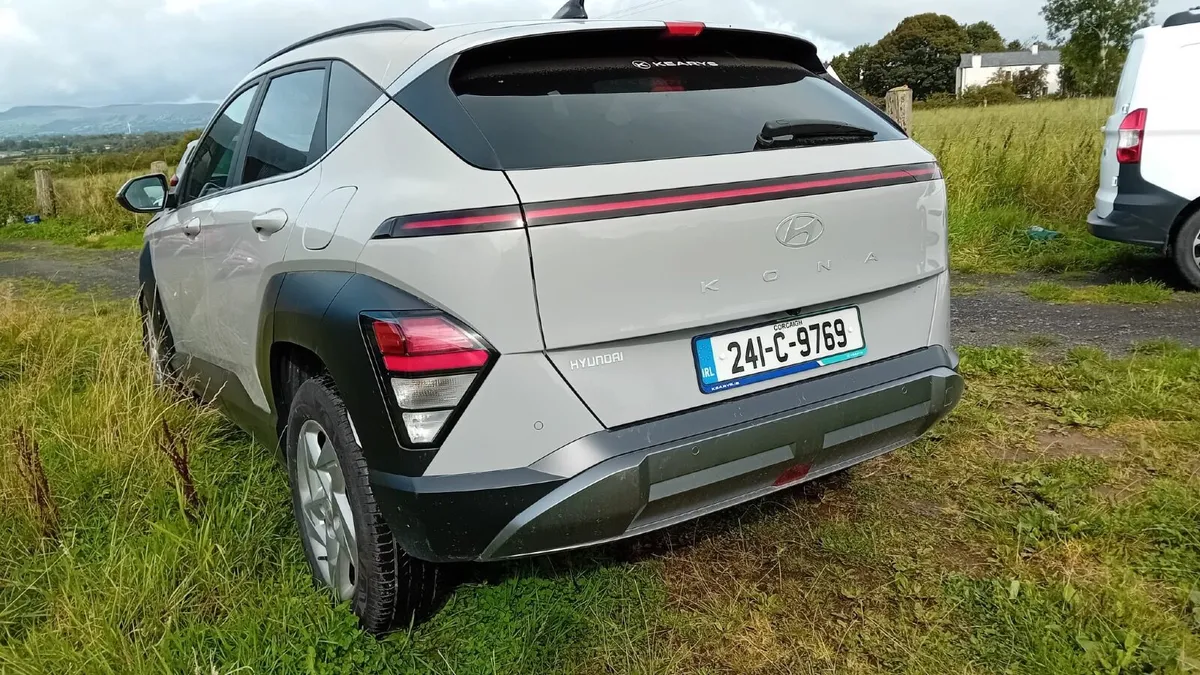2024  Hyundai Kona - Image 2