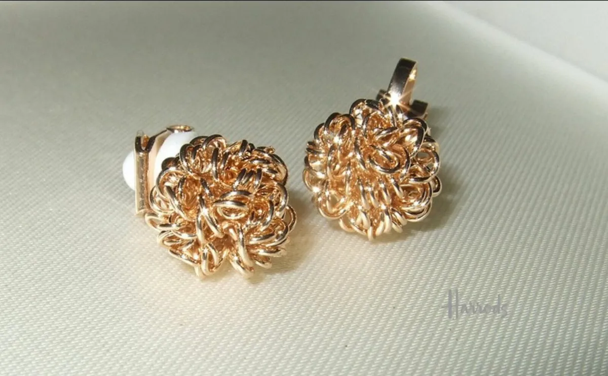 Vintage Harrods Clip-On Earrings Unworn - Image 4