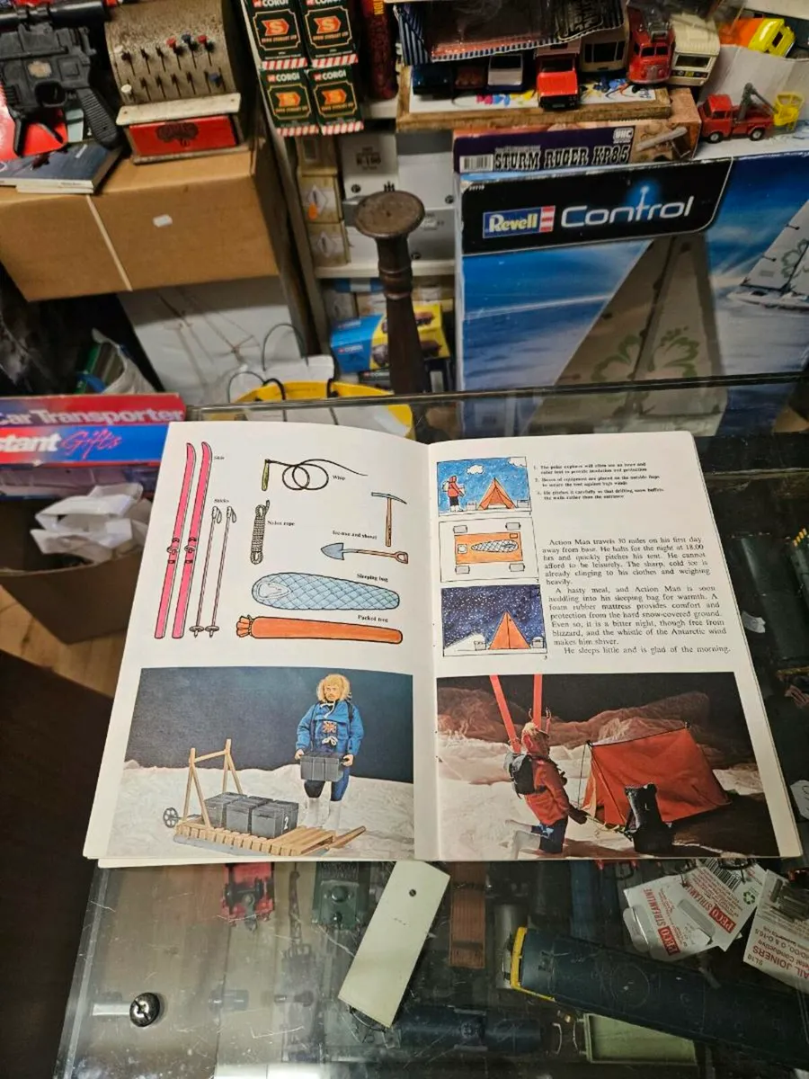 Vintage Action Man Booklet - Image 2