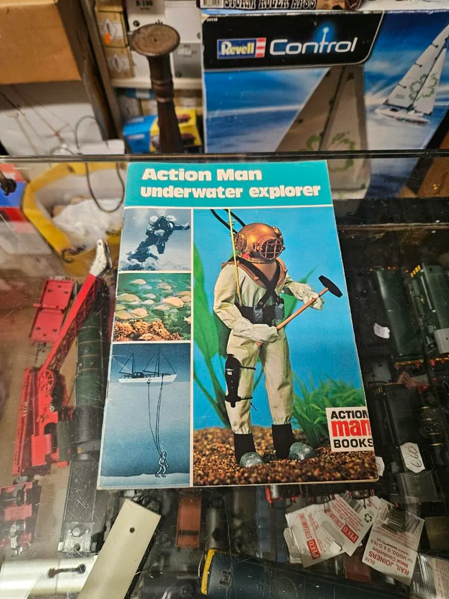 Vintage Action Man Booklet - Image 1