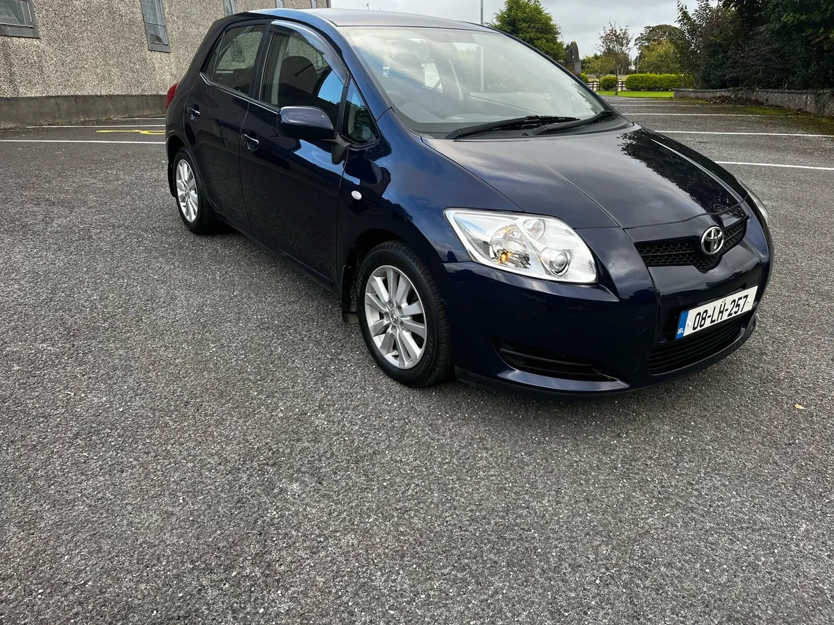 2008 Toyota Auris - Image 1