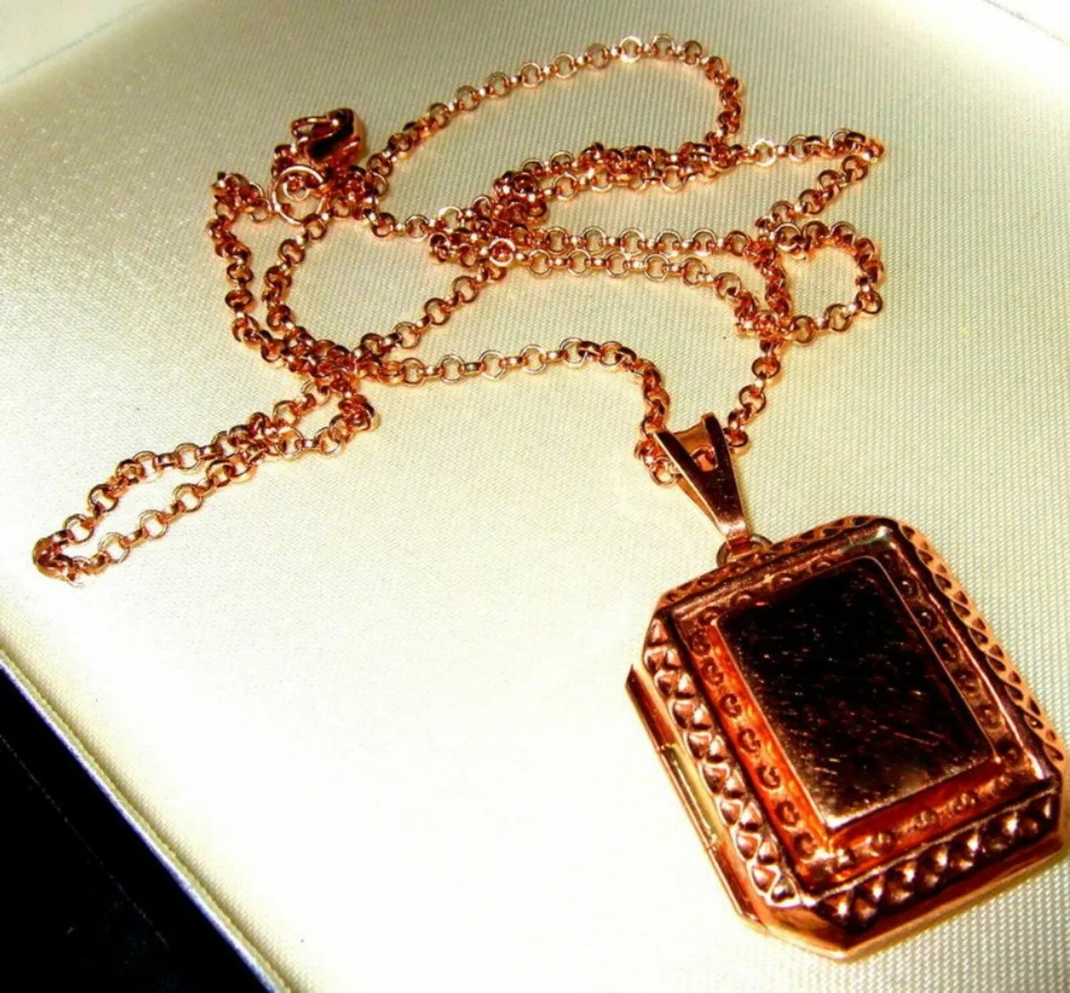 Vintage Dian Malouf Rose Gold Locket & Chain - Image 1