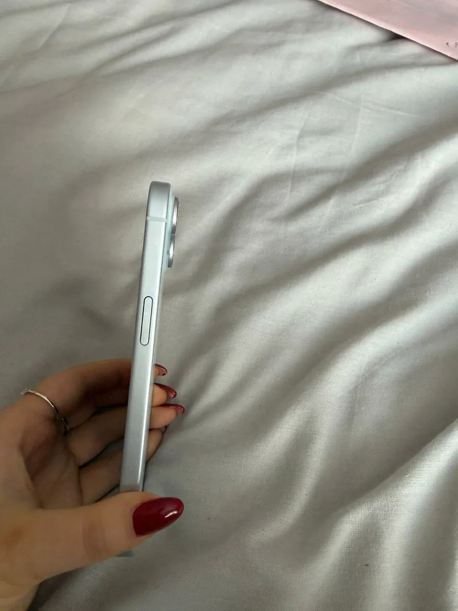 iPhone 15 Mint Condition - Image 2