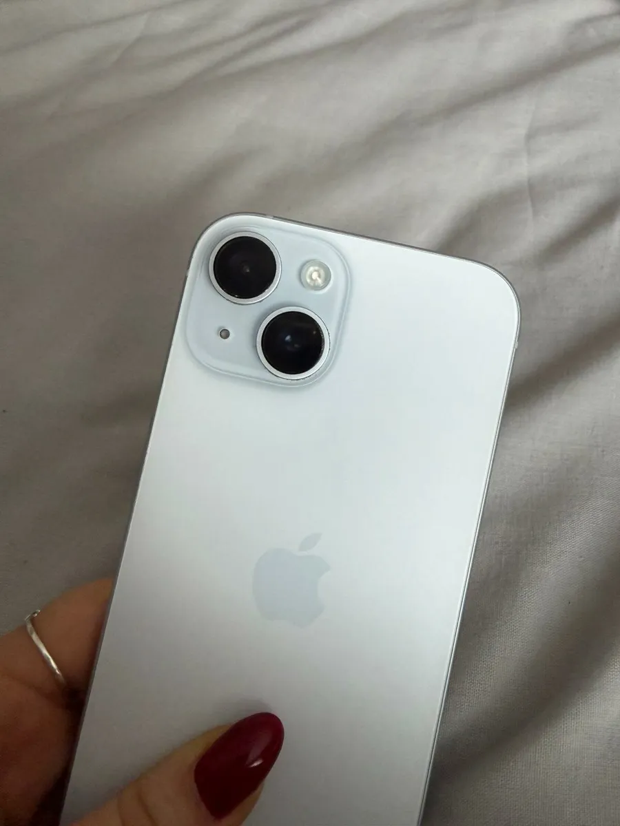 iPhone 15 Mint Condition - Image 3