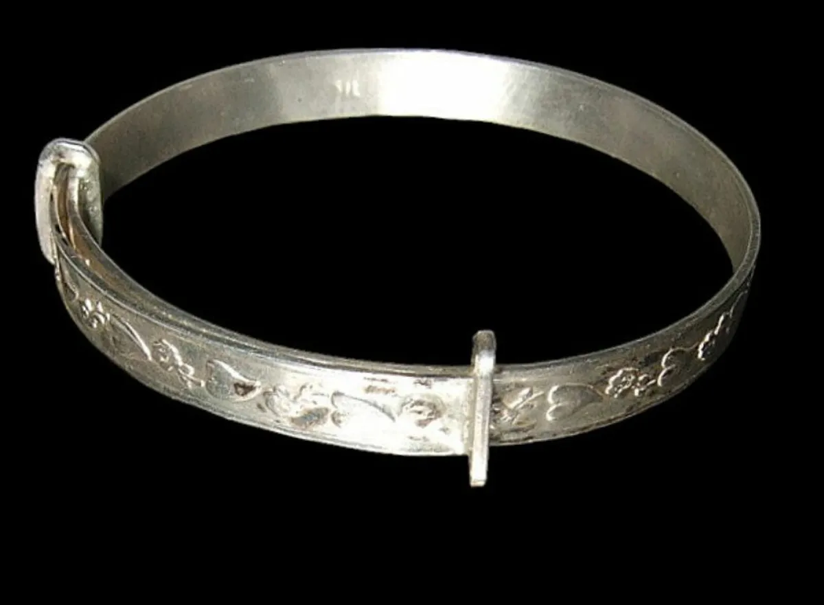 Vintage Hallmarked Silver Baby Bangle - Image 4