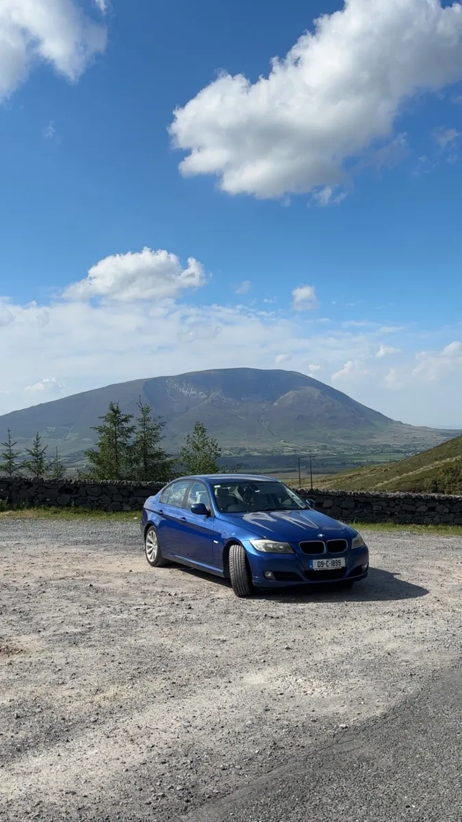 BMW 320D SE - Image 1