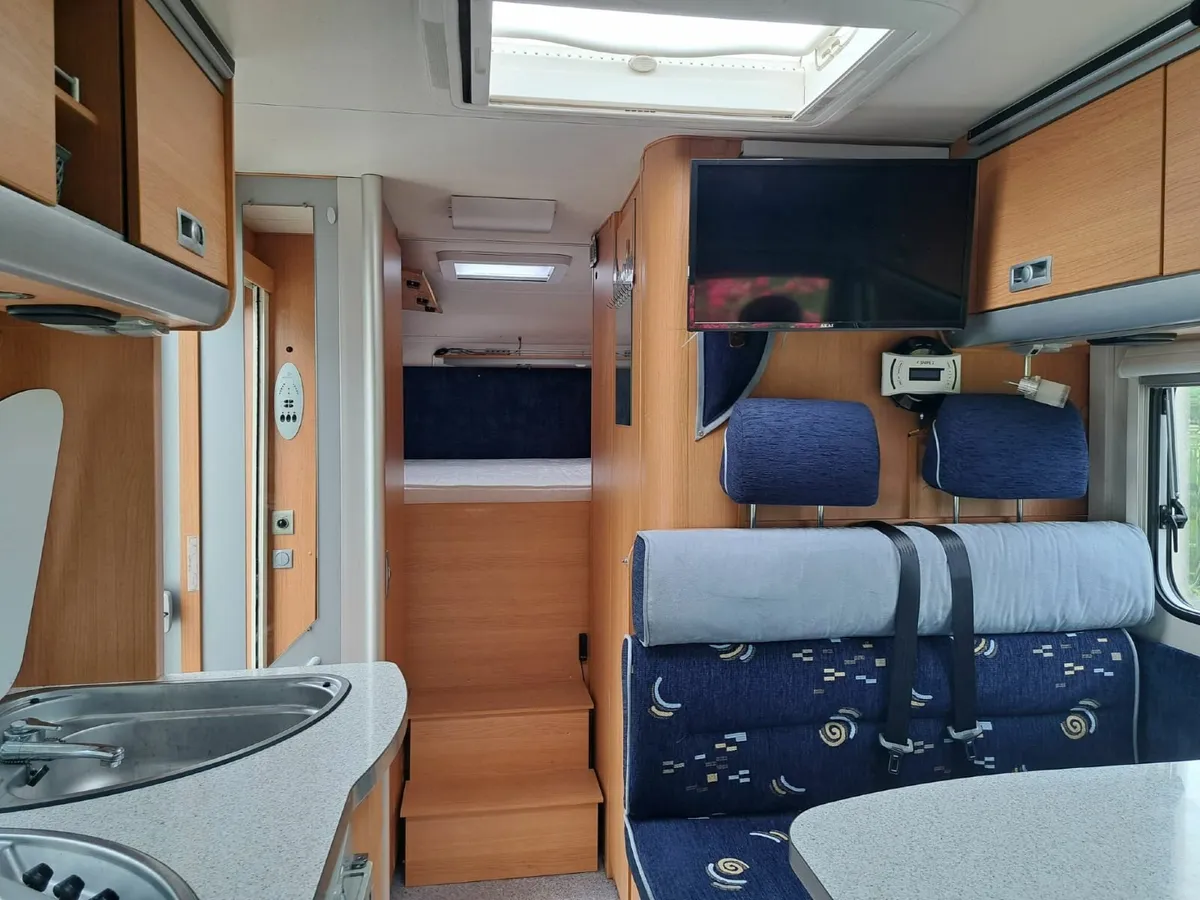 2008 Knaus Weinsberg Low Profile Motorhome - Image 4