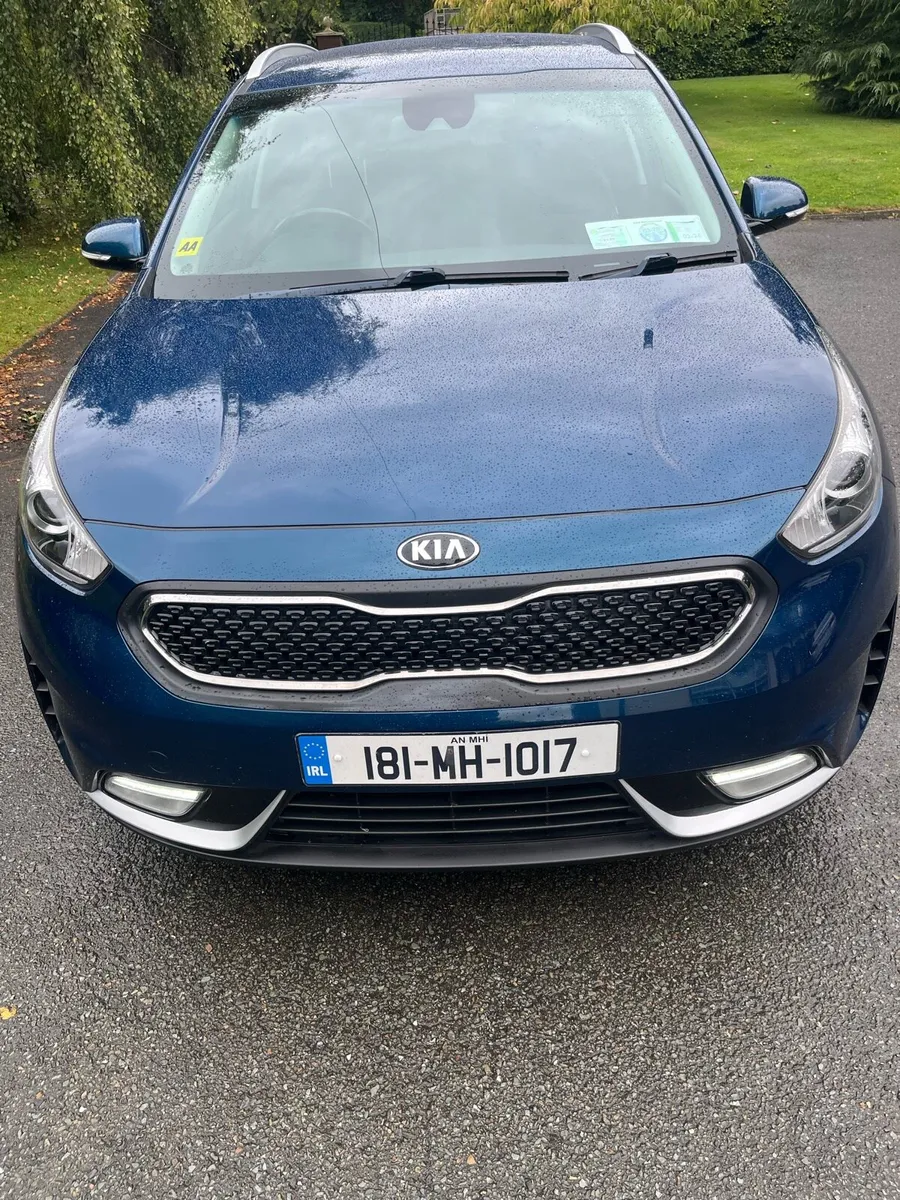 Car - Image 4