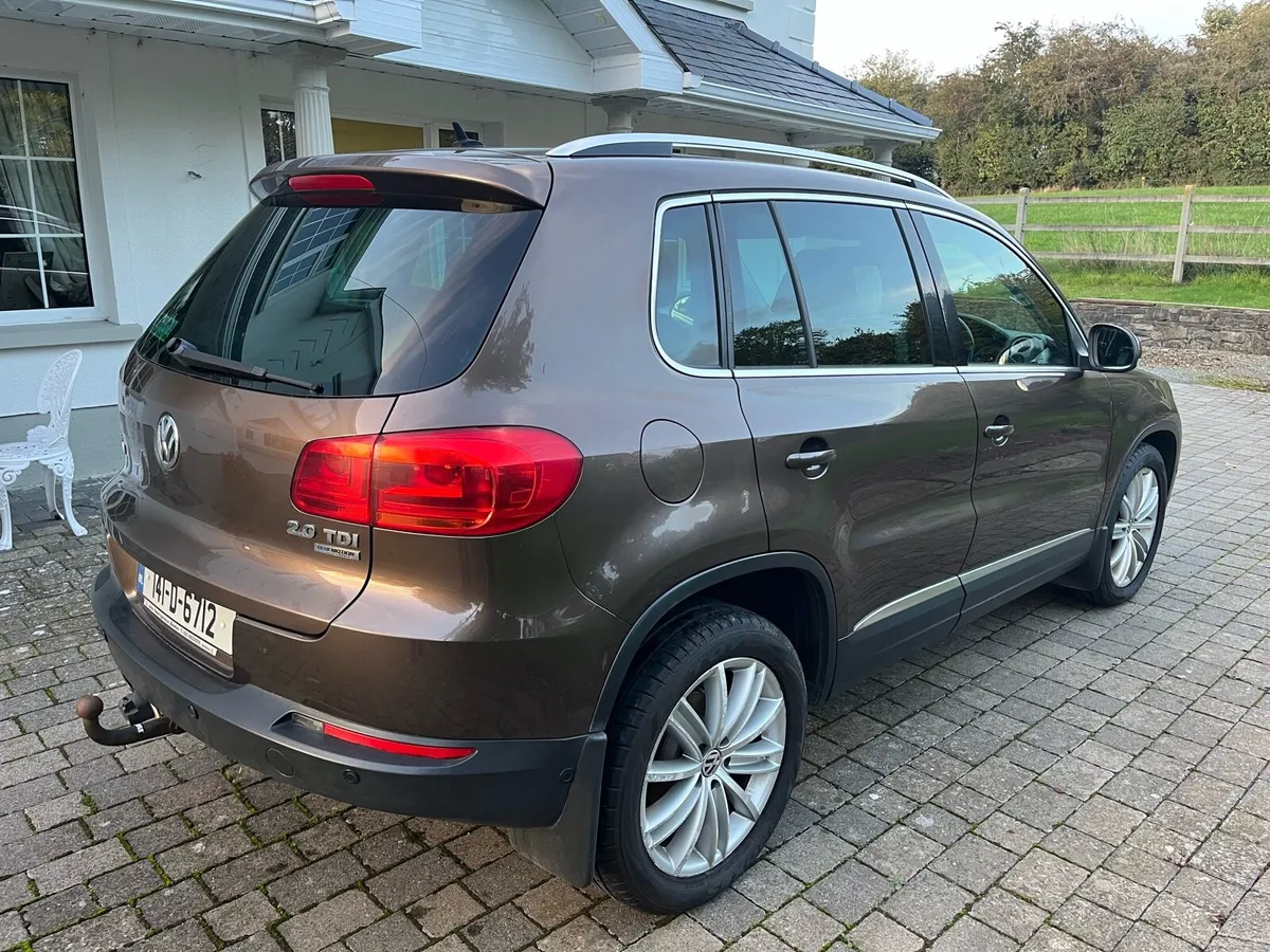 Volkswagon Tiguan - Image 2