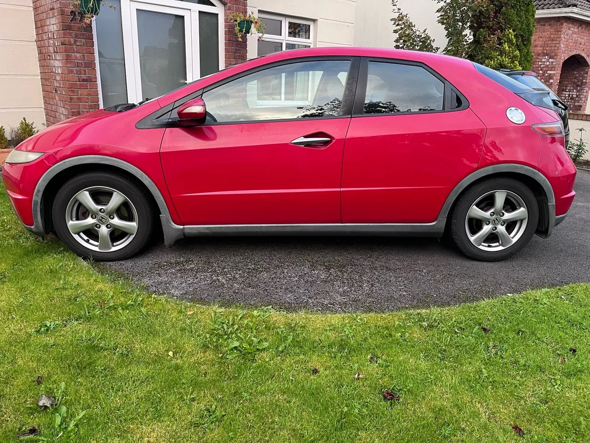 Honda civic 1.8 petrol - Image 3