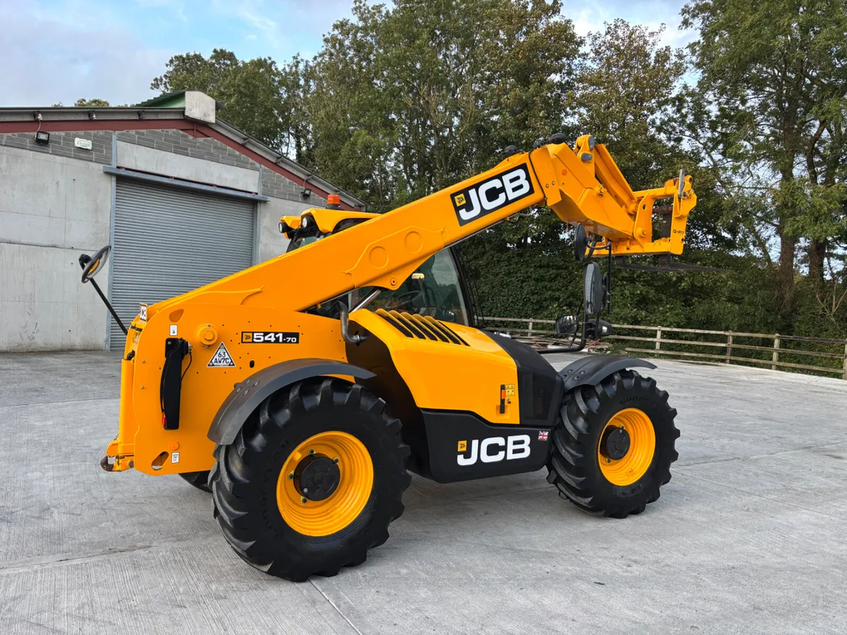 2019 JCB 541-70 AGRI  (1760 Hours) - Image 3