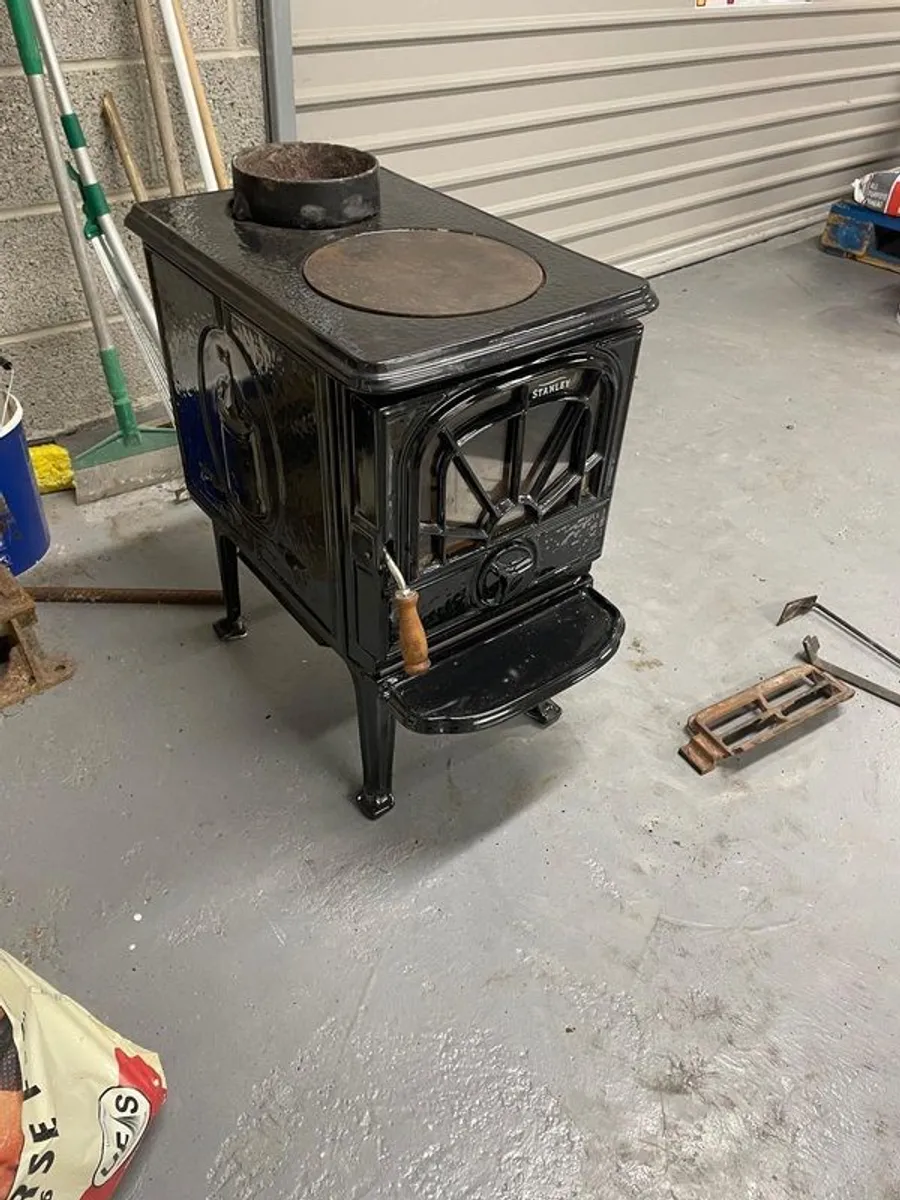 Stanley Fionn Stove - Image 1