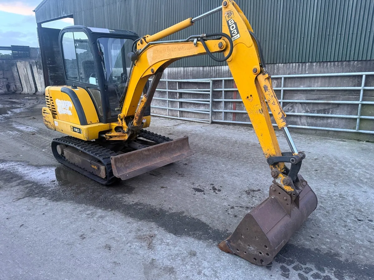 JCB 803 digger - Image 2