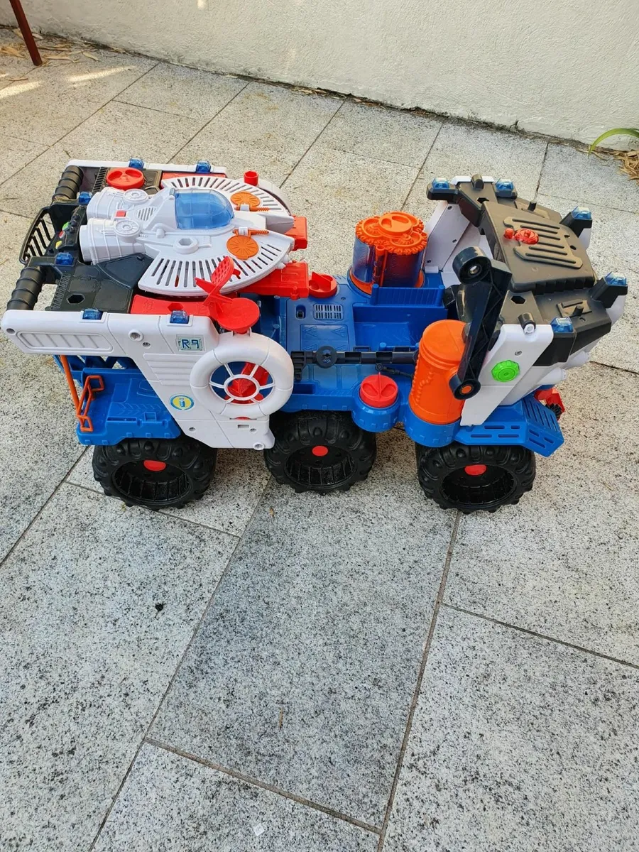 Imaginext  2-in-1 Supernova Battle Rover (2015) - Image 1