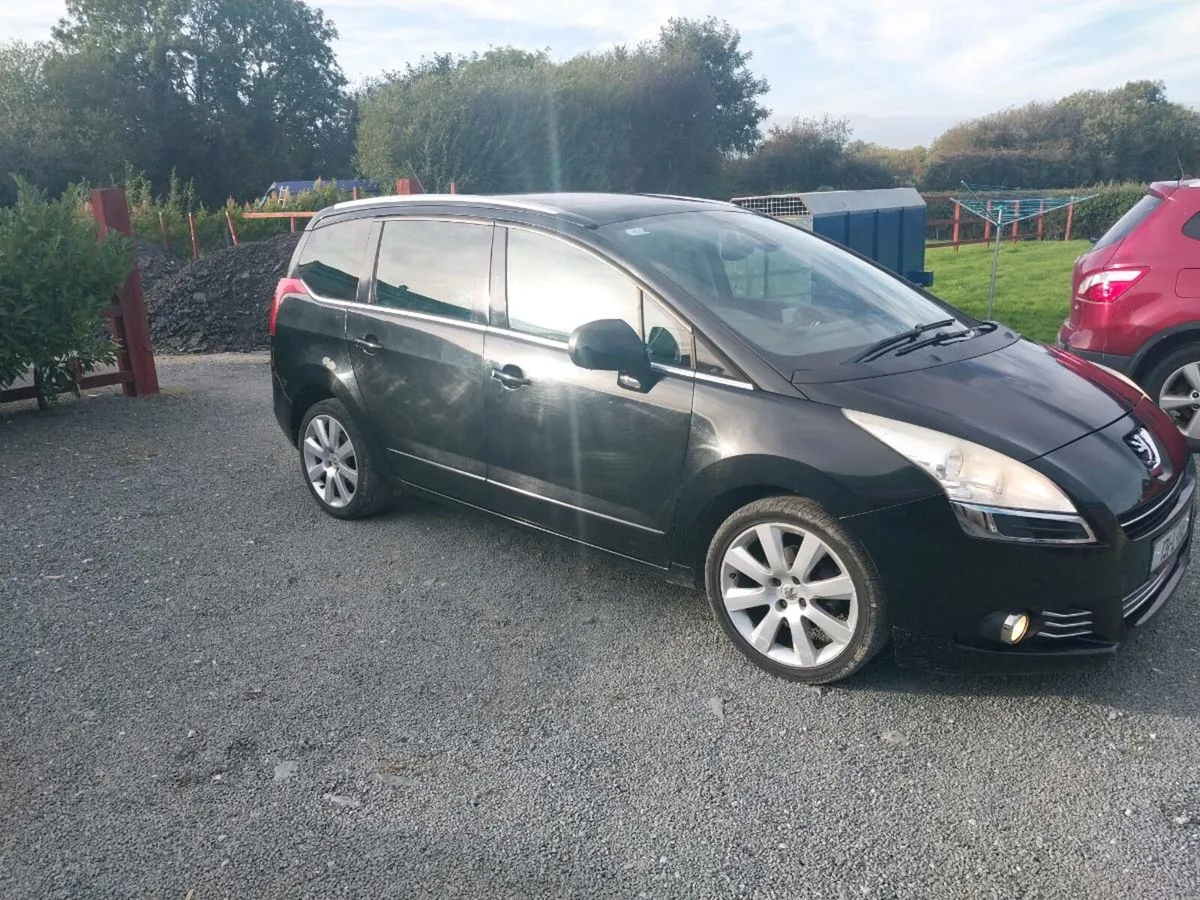 Peugeot 5008 - Image 2