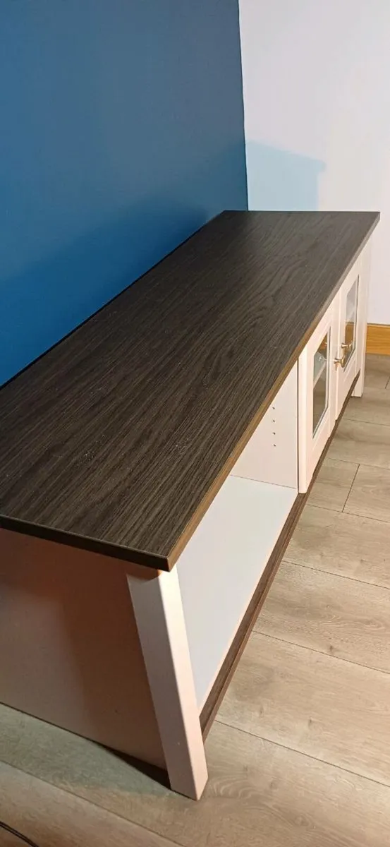 TV unit - Image 2
