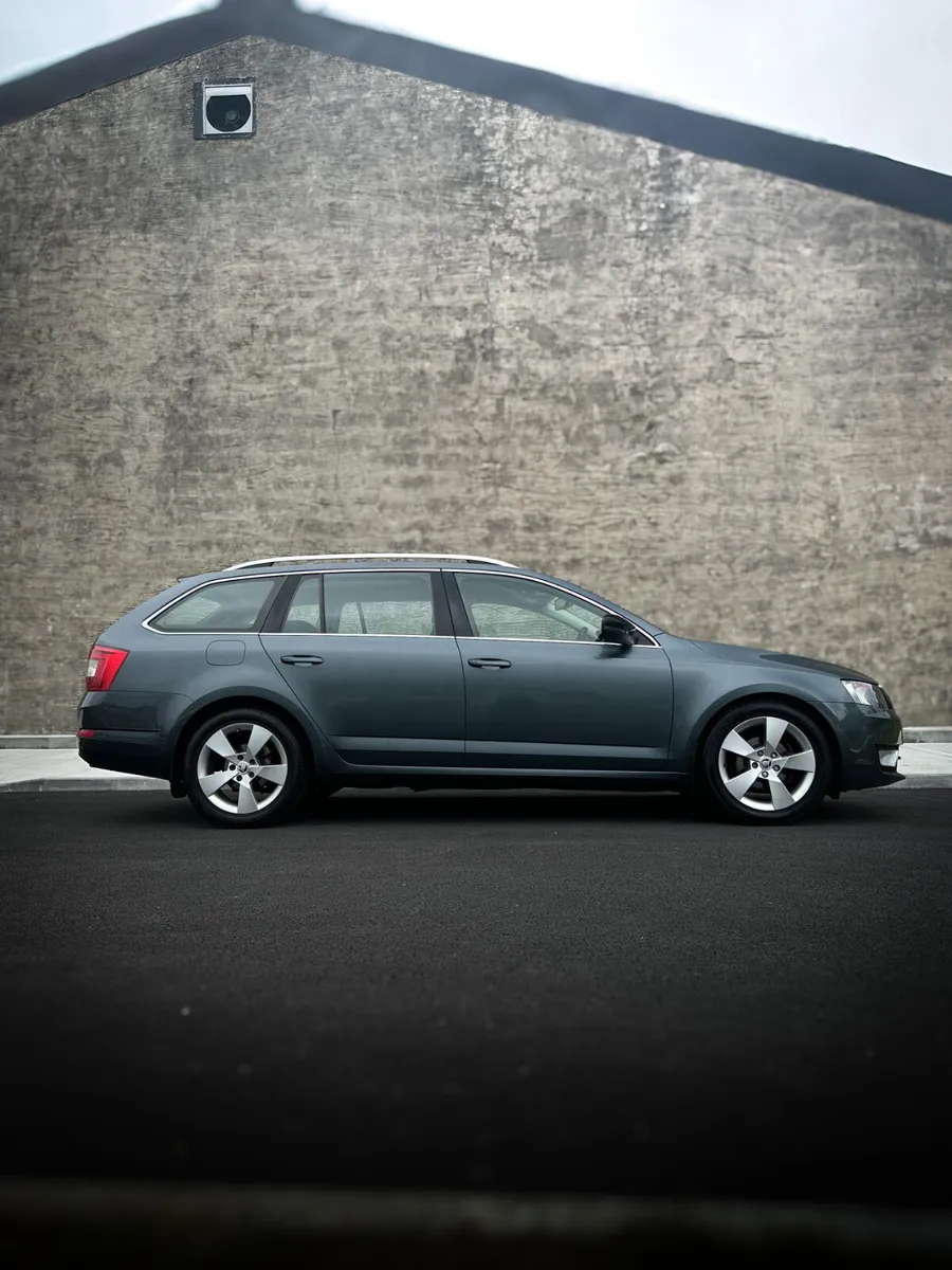 Skoda Octavia 2016 - Image 4