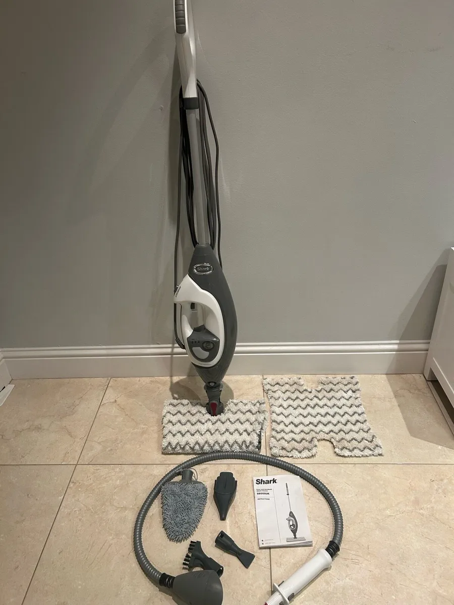 Shark floor and handheld steam cleaner - Image 1