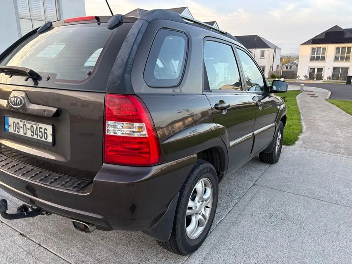 2009 Kia Sportage 2.0 Petrol 4x2 - Image 4