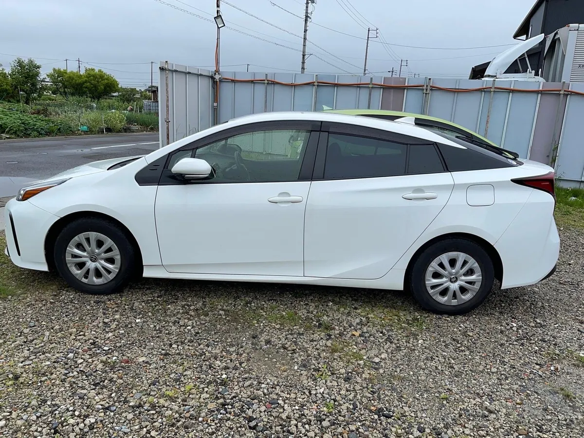 2022 Toyota Prius Automatic Taxi for rent In Cork - Image 2