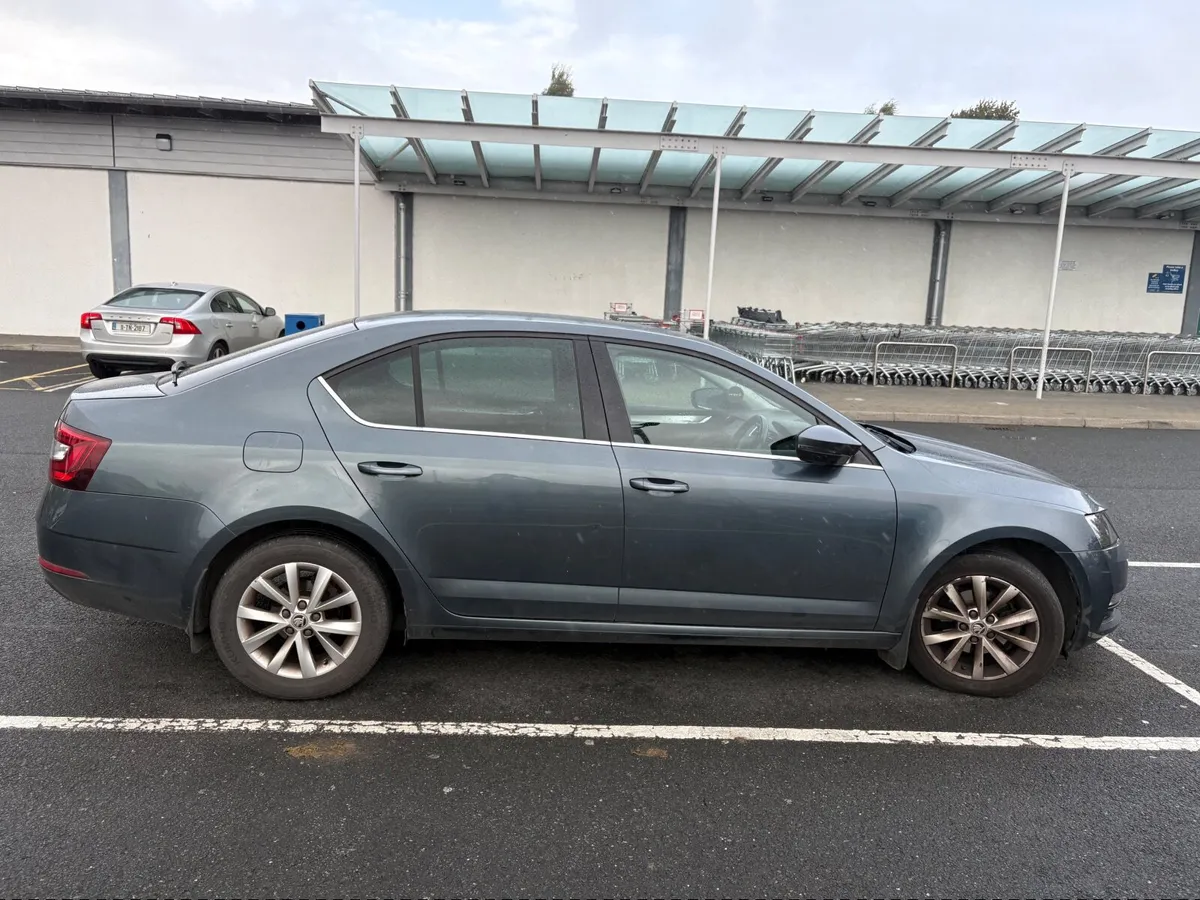 Skoda Octavia 2018 - Image 4
