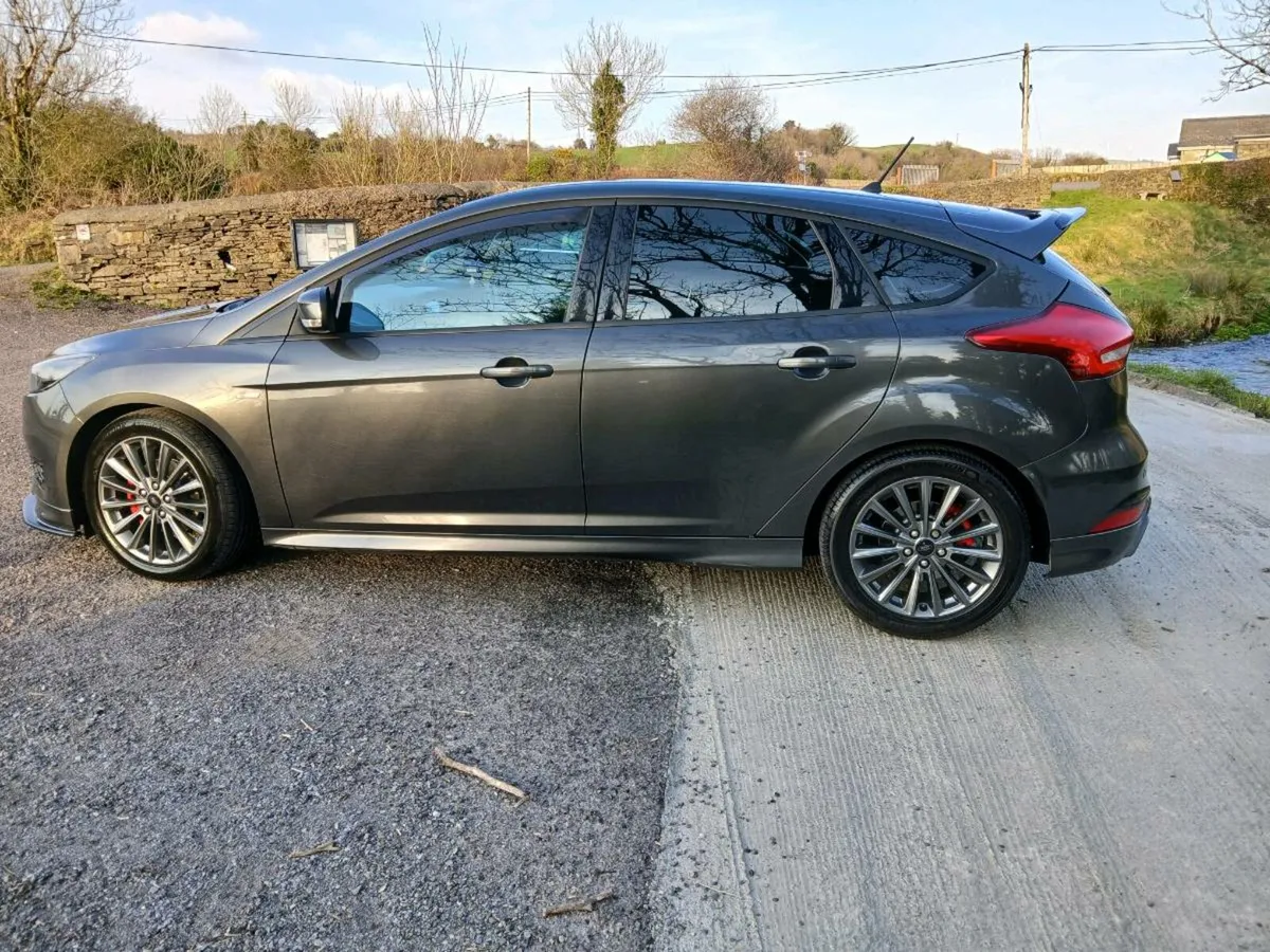 2017 FORD FOCUS ST LINE - Image 3