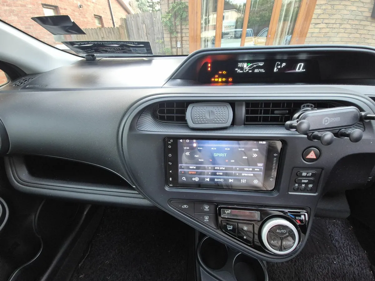 Toyota Aqua 2017 - Image 4