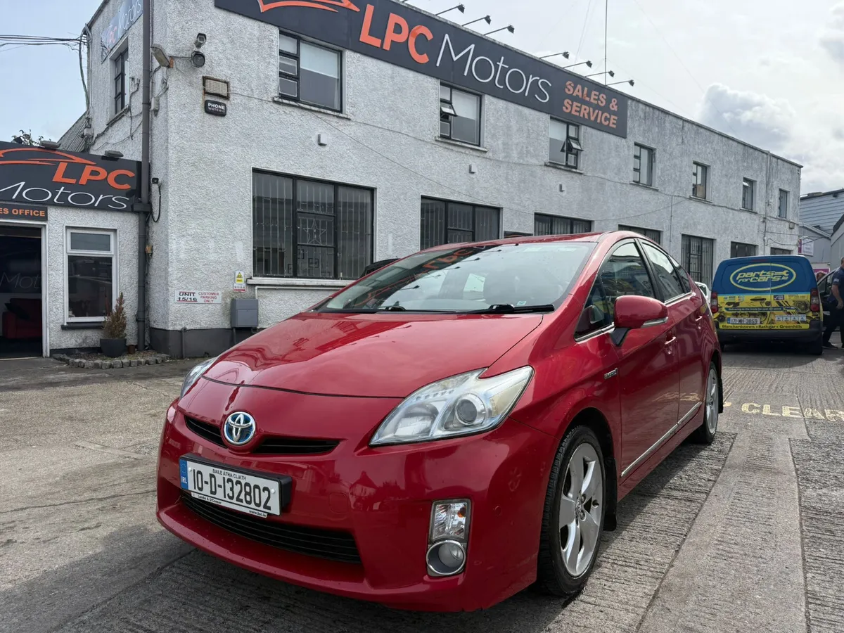 Toyota Prius 2010 Auto Hybrid - Image 2