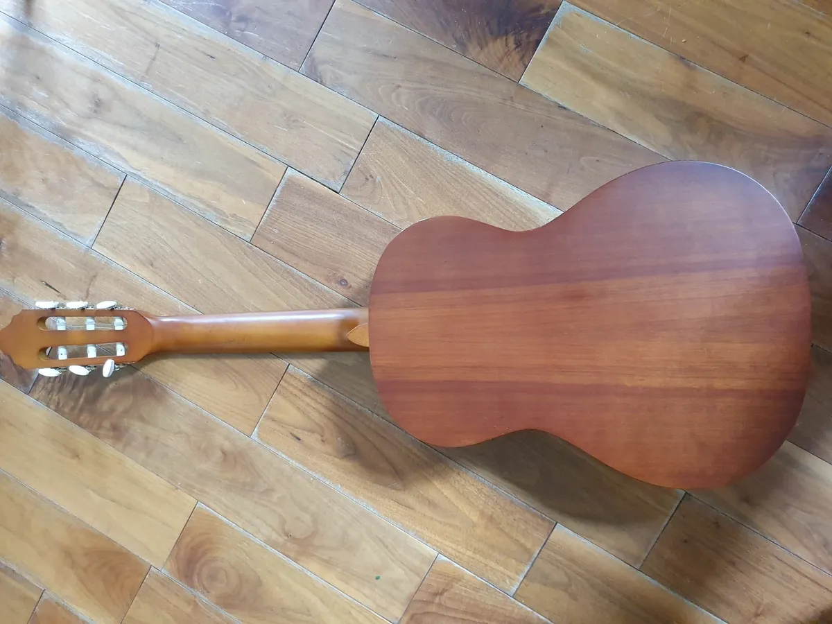 Valentia Classical Guitar ¾ Size - Image 2