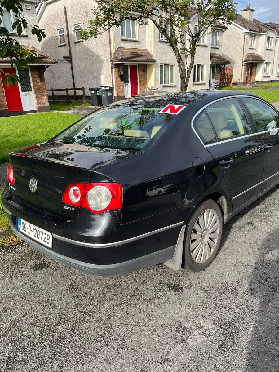 Volkswagen Passat AUTO - Image 3