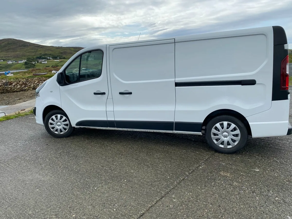 Vauxhall Vivaro 2018 - Image 2